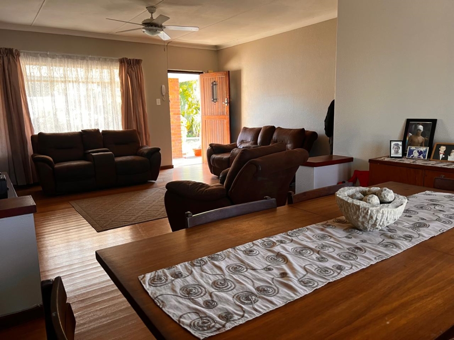 4 Bedroom Property for Sale in Chiselhurst Eastern Cape